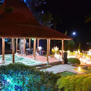 Hotel Indah Palace Tawangmangu